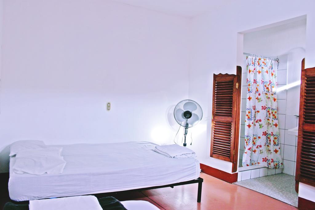Hostal Sonati เลออน ภายนอก รูปภาพ