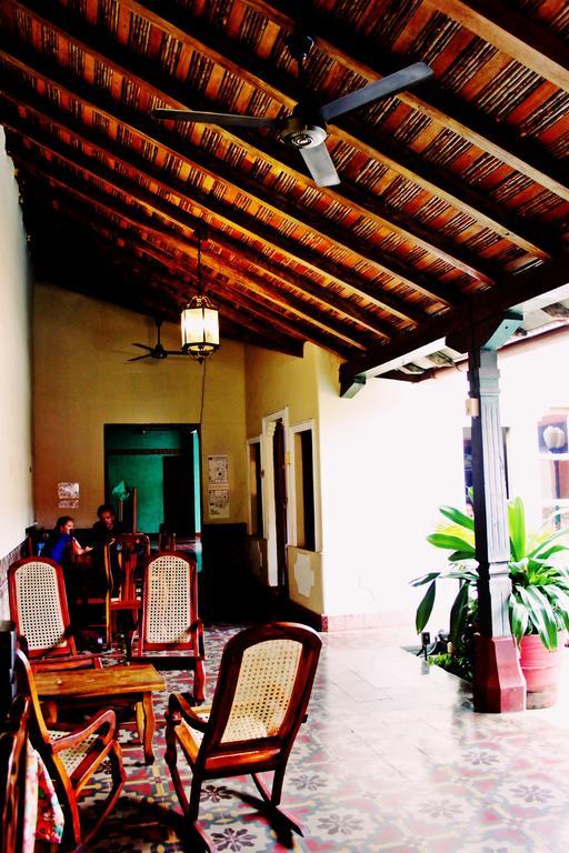 Hostal Sonati เลออน ภายนอก รูปภาพ