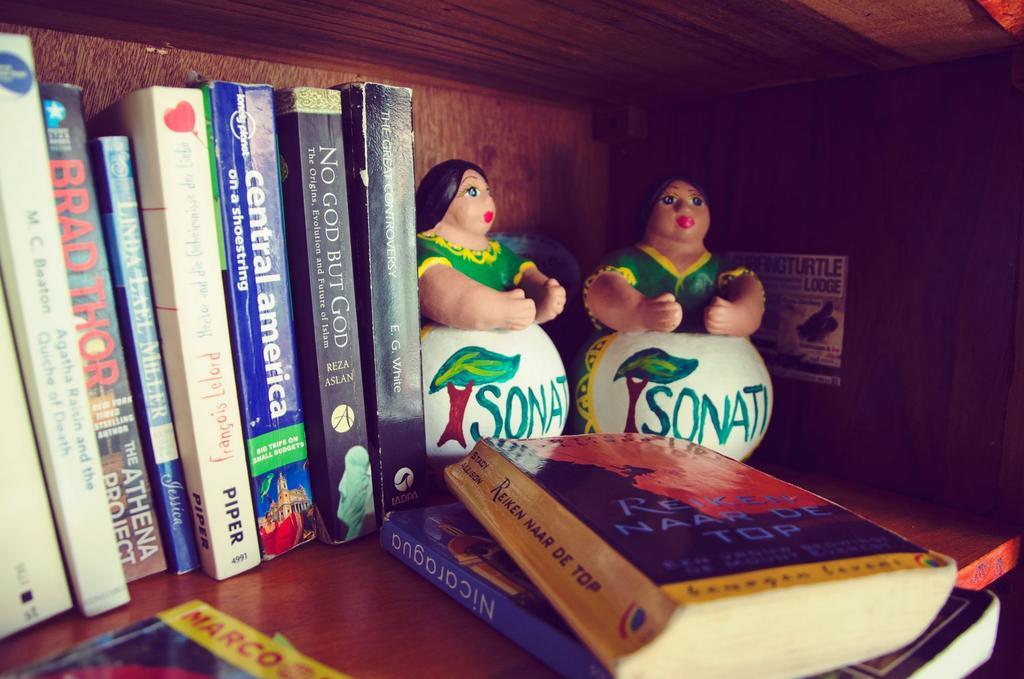 Hostal Sonati เลออน ภายนอก รูปภาพ