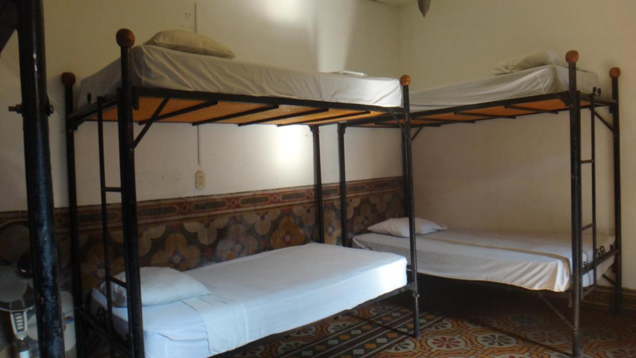 Hostal Sonati เลออน ภายนอก รูปภาพ