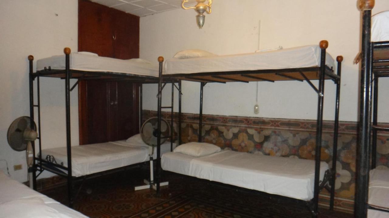 Hostal Sonati เลออน ภายนอก รูปภาพ